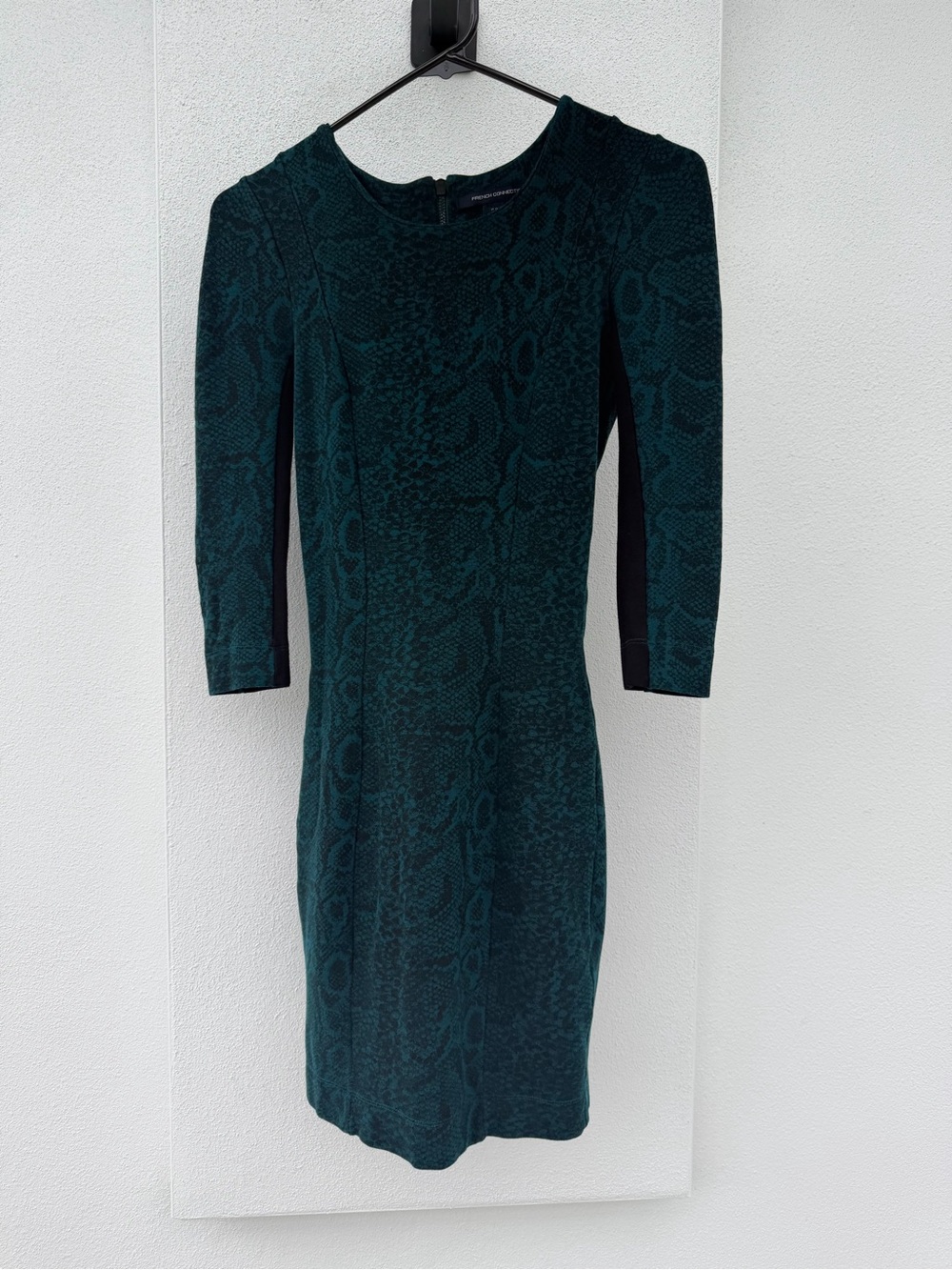 French Connection | Emerald Snake-Print Long Sleeve Dress Back Zip Lined EUC